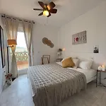 Hill View With Fresh Renovation Апартаменты