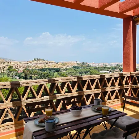 Hill View With Fresh Renovation *