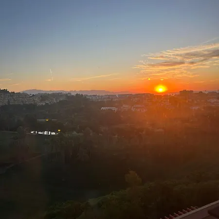 Hill View With Fresh Renovation Apartman